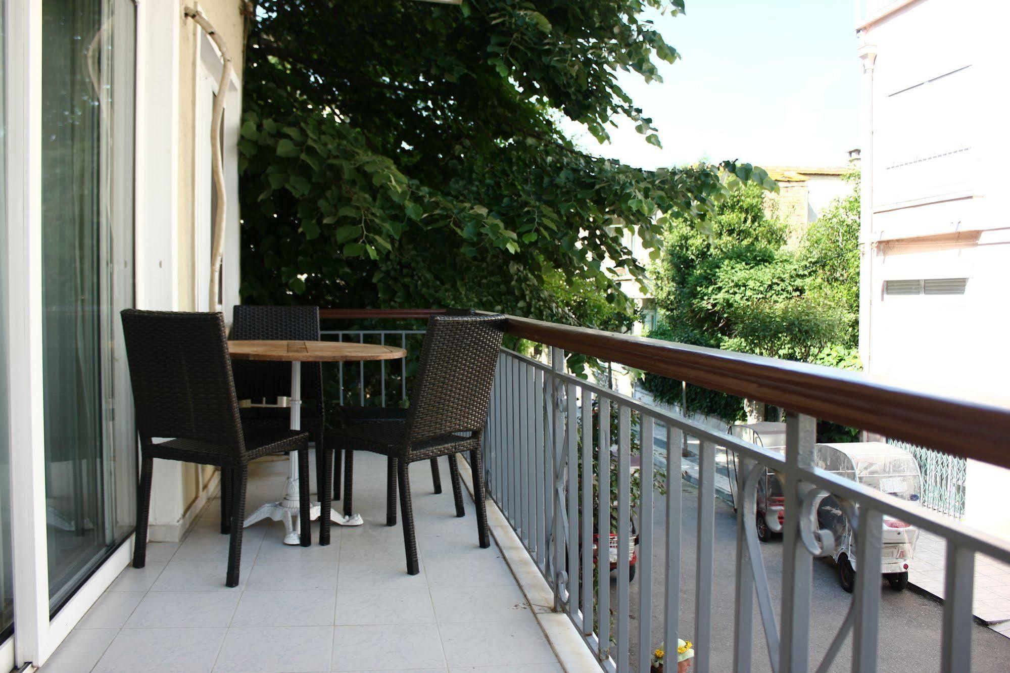 Bueyuekada Apart Hotel - Yeni Apart Adalar Ngoại thất bức ảnh